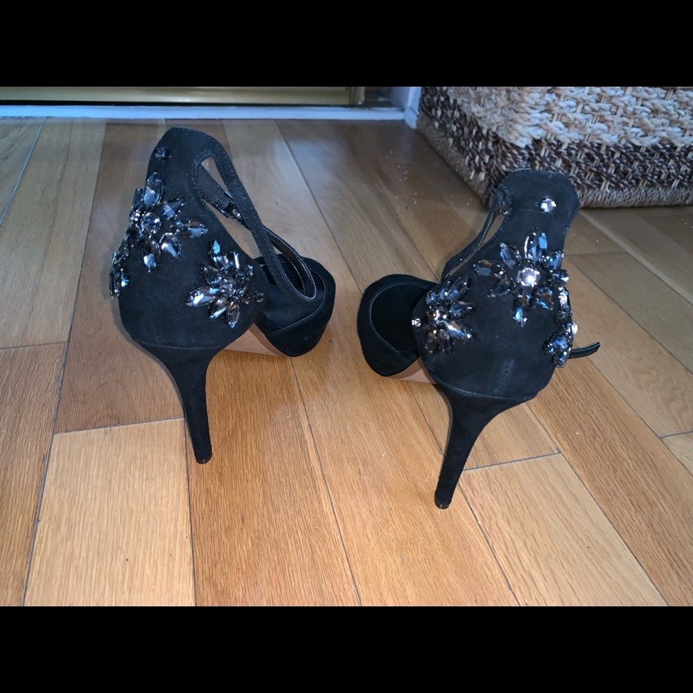 -✨🛍NWT Michael Kors Jeweled Heeled Sandals✨🛍 - Picture 3 of 13